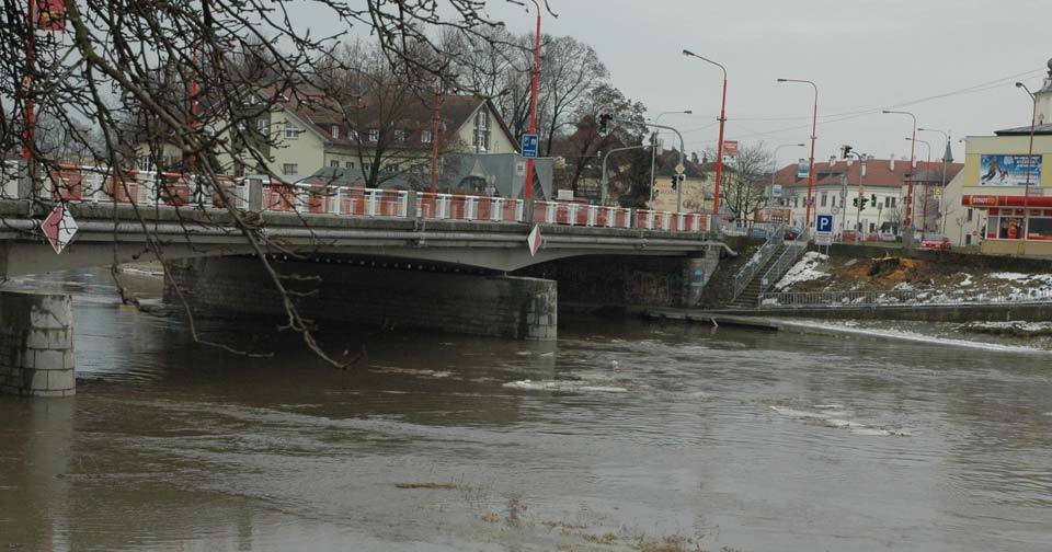 Nejvíc by déšť mohl ohrozit střední a dolní část řeky Moravy, přítoky Dyje a také toky odvodňující Českomoravskou vrchovinu.