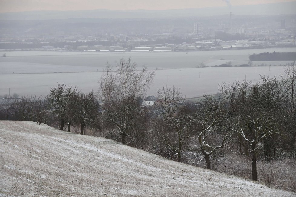 Teplota, po dvou dnech zimy, se opět vrátí nad bod mrazu. V sobotu bude až 14 stupňů.