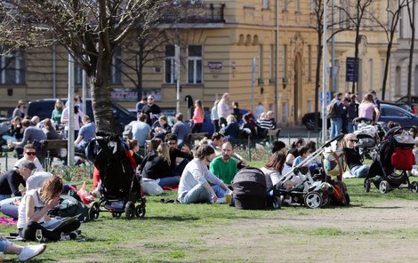 Slunečné počasí vylákalo Čechy ven. (23.3.2019)