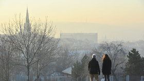 Pražany opět dusí smog! Situace se má zlepšit v druhé polovině týdne