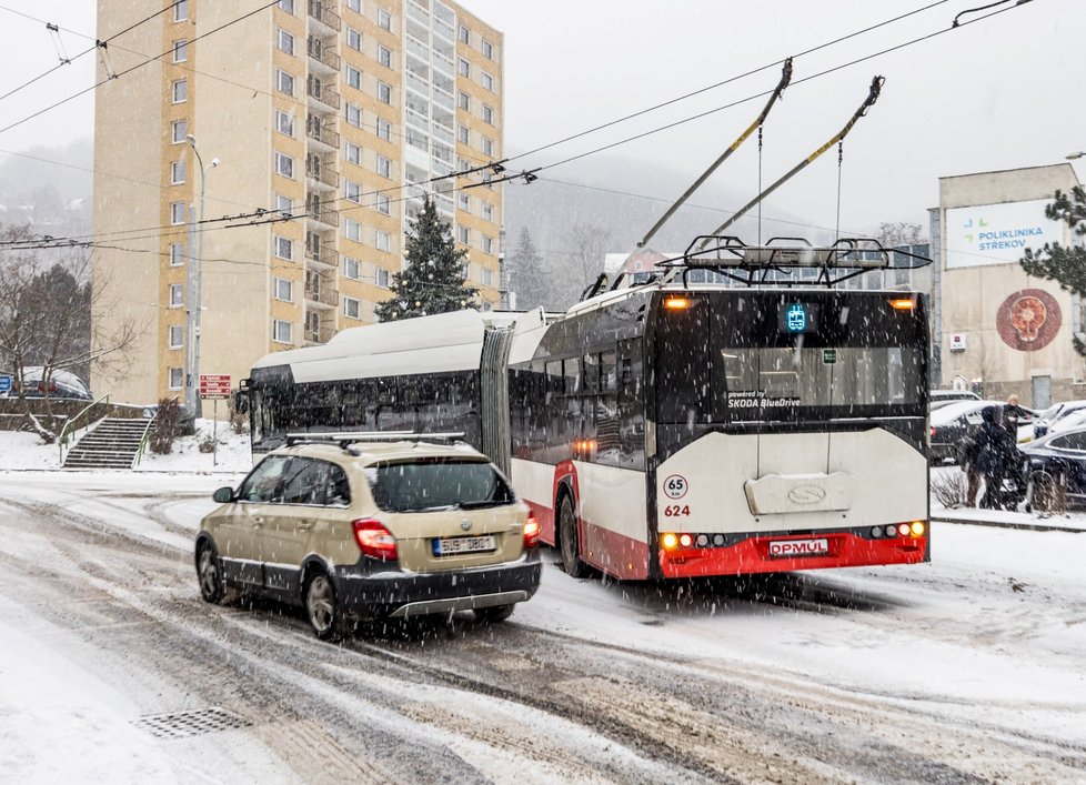 Potíže na silnicích v Ústí nad Labem (17.1.2023)