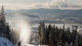 Teploty klesnou až na -7 °C. Ráno dejte pozor na mrznoucí mlhy a náledí