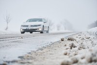 Jak ve zdraví přežít na silnicích konec roku? Pozor na počasí, alkohol a únavu