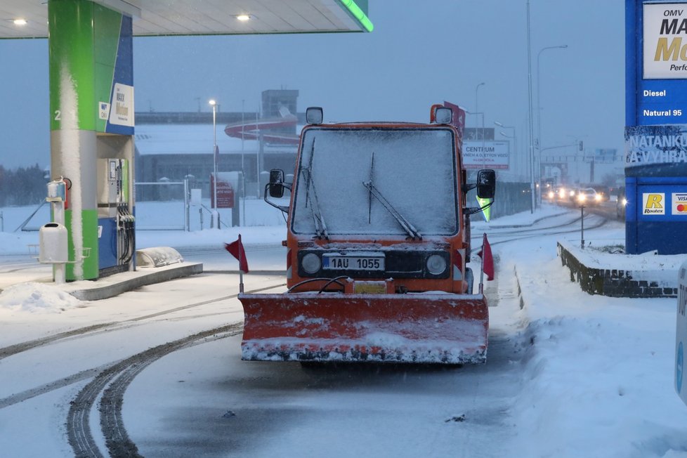 Silnice po sněžení v Praze