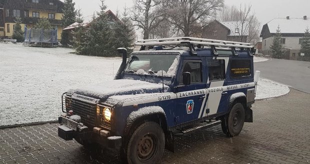 První sníh na šumavské Kvildě.