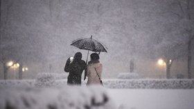 Moravu čeká kalamita: Napadne čtvrt metru sněhu! Sledujte radar Blesku