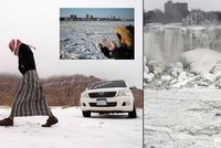 Svět postihla neuvěřitelná zima: Sníh na poušti i zamrzlý Manhattan