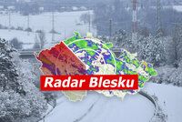Sněhová nadílka v ČR: Už brzy přijde další! Hrozí komplikace pro řidiče, sledujte radar v Blesku