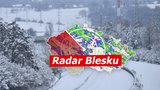 Napadne až 25 cm sněhu! Dálnici D1 a okolí Prahy zablokovaly uvízlé kamiony, sledujte radar Blesku