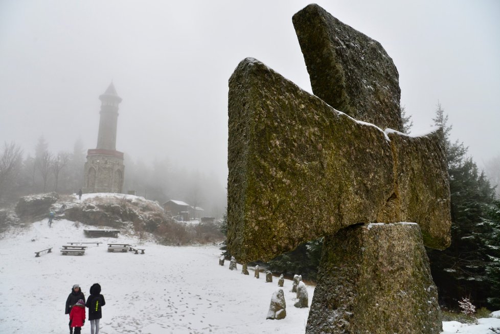 Na některých místech v Česku už napadl sníh