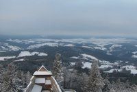 Hodně mrazivá noc. Rokytská slať na Šumavě hlásí minus 27,5 stupně