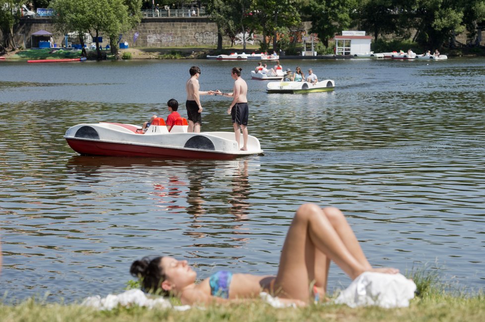 Do Česka se v úterý vrací letní teploty. Zatím byl nejteplejším dnem roku čtvrtek 22. června.