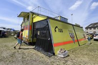„Skutečně strašné,“ popsali pražští záchranáři spoušť na Moravě. Pomohli lékaři, který přišel o ordinaci