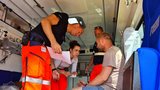 Zraněných při odklízení trosek jsou desítky: Hejtman o lazaretech v obcích, pomoci i vděku