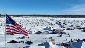 USA zasáhla další zimní bouře: Aerolinky musely zrušit 2200 letů. Sněží i v Texasu