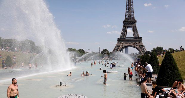 Extrémní vedra spalují polovinu Evropy. „A bude hůř,“ varují experti
