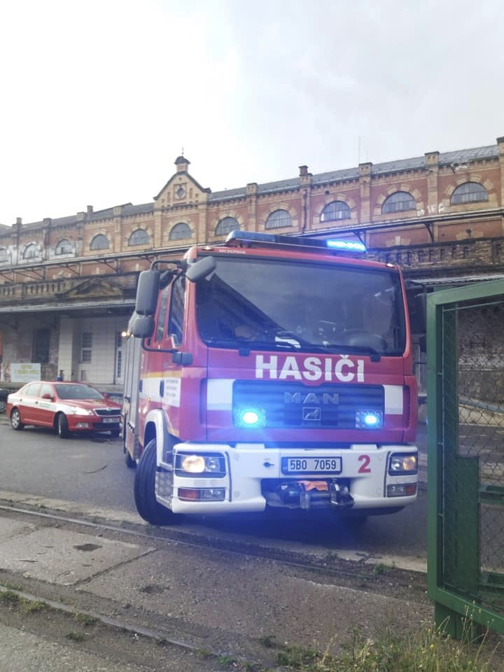 Přes 200 výjezdů měli kvůli bouřkám i hasiči na jihu Moravy. (1.7.2019)