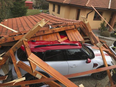 Vichřice Eberhard se prohnala Českem. Situace ve Středočeském kraji (11.3 2019)