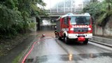 Perná noc pro hasiče: Podnikli stovky zásahů, Moravu zasáhly silné bouřky