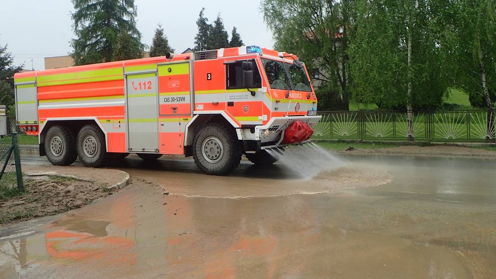 Opavsko a Hlučínsko spláchla druhá přívalová vlna. Úklid začal nanovo.