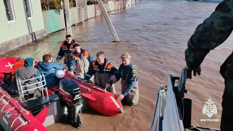 Záplavy v Orenburské oblasti v Rusku