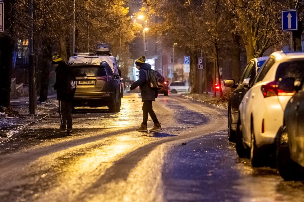 Ledovka v Ústí nad Labem. (20.12.2022)