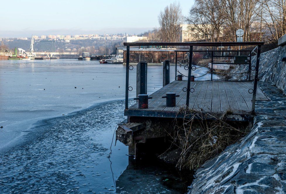 Noční teploty v Česku se nejčastěji pohybovaly mezi minus 13 a minus sedmi stupni