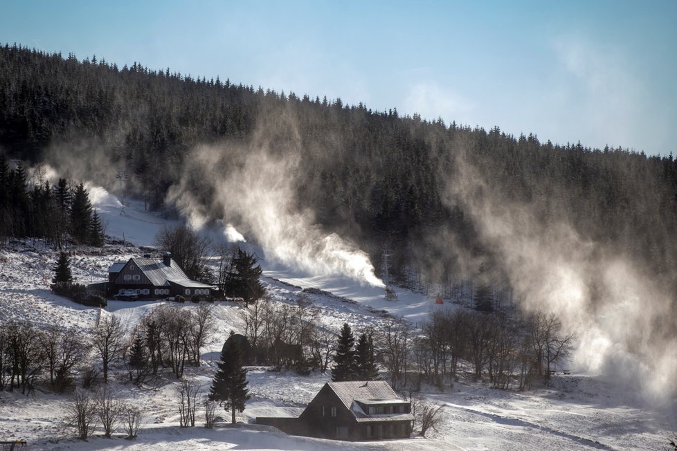 Zima v Krkonoších potěšila lyžaře (6. 1. 2022).