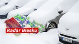 Slunce v Česku vystřídá sněžení v celé zemi. A bude mráz až -5 °C, sledujte radar Blesku