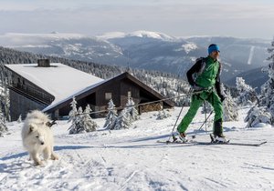 Příjemné teploty si mohli užít například sportovci.