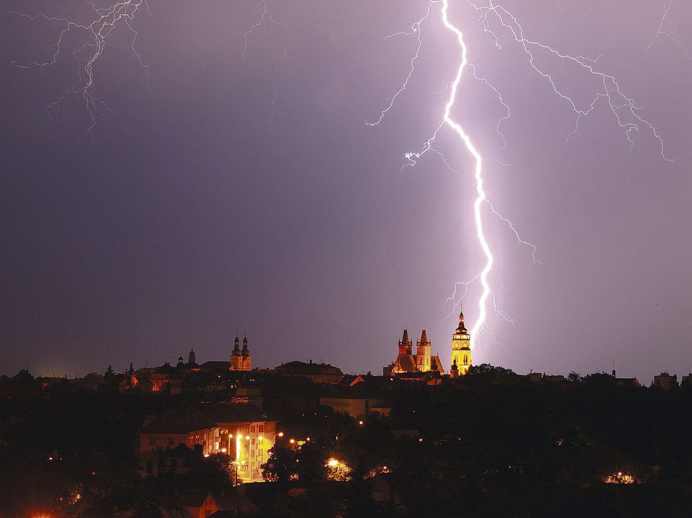 Počasí v červnu bude spíše deštivé.