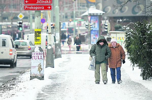 Průměrné teploty po zbytek prosince budou nad nulou, „bílé“ Vánoce nečekejte