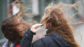 Bouře Freya přinesla na Sněžku nárazy větru o rychlosti 137 km/h i letošní první dvacítku (ilustrační foto).