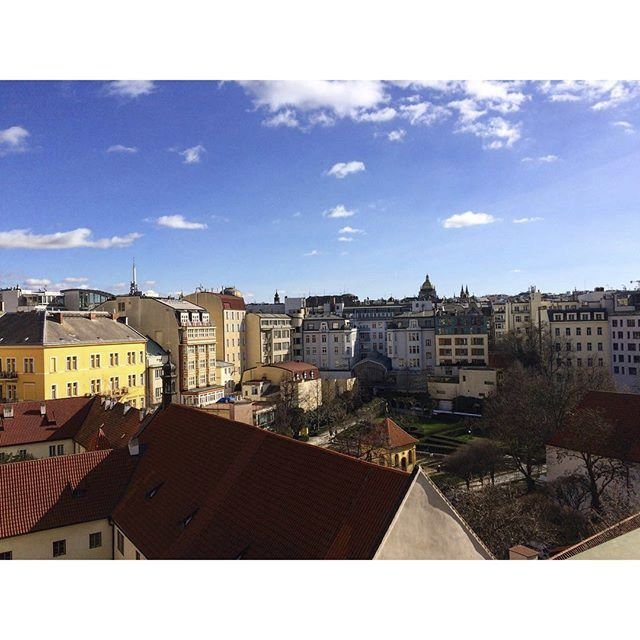 Takto dnešní teplé počasí zachytili Češi na Instagramu