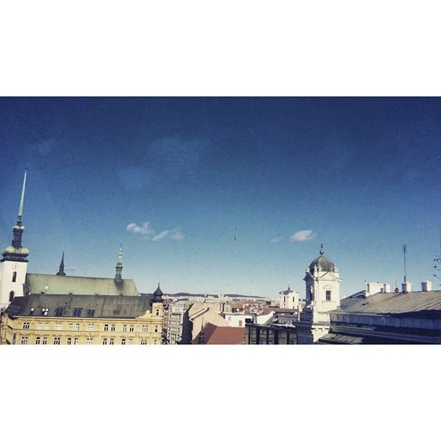 Takto dnešní teplé počasí zachytili Češi na Instagramu
