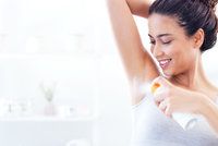 Přírodní deodoranty: V čem se liší od těch klasických a podle čeho vybírat?