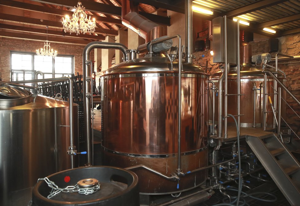 Roční výstav Počernického pivovaru se pohybuje okolo 2 500 hektolitrů piva.