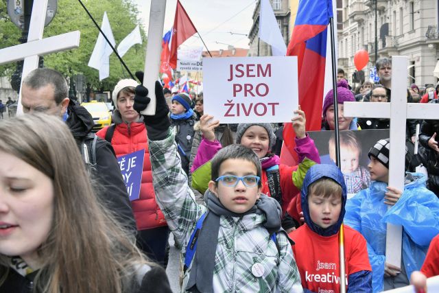 Proti interrupcím se v sobotu protestovalo v Praze.