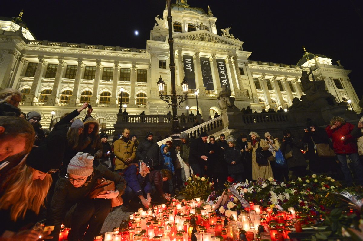 Pochod světla na památku Jana Palacha