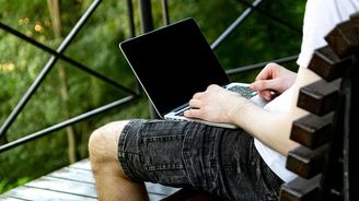 Kybergroomeři i dětská pornografie. Na gay seznamce cílí predátoři na nezletilé chlapce Kybergroomeři i dětská pornografie. Na gay seznamce cílí predátoři na nezletilé chlapce