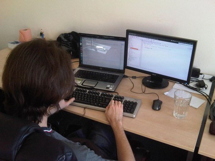Podaří se pár studentům za málo peněz rozjet úspěšný projekt? Podaří se pár studentům za málo peněz rozjet úspěšný projekt?