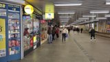 Brno chce zavřít obchody v podchodu u nádraží: Proti jsou už tisíce lidí