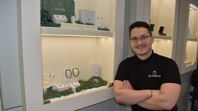 Neměl ani na fotku za 20 Kč! Lukáš (27) nyní ročně »točí« stříbro za 105 milionů! 