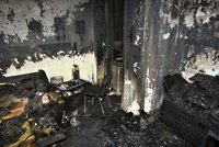 Kvůli hádce podpálil dům i s jeho obyvateli: Policie ho obvinila z pokusu o vraždu