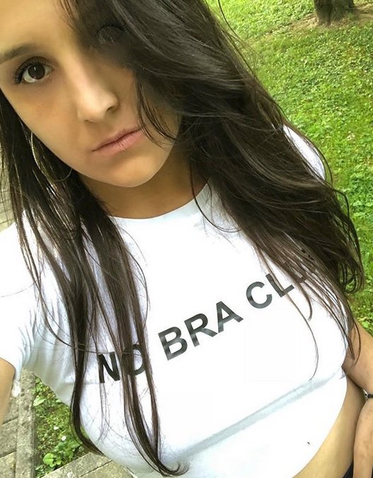 Hnutí #NoBra se šíří: Ženy na Instagramu osvobozují svá ňadra od podprsenek.