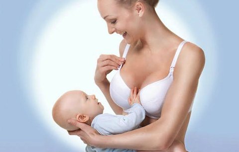 Vychytaná podprsenka na kojení: Připomene, z jaké prsu dítě pilo a navíc má měkké kostice