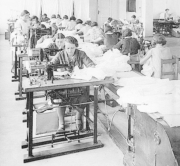 Šití prádla Triola nepřerušila od roku 1919.