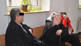 Petr M. (49), Eva Č. (74) a Alexandra Č. (34) skrývali tváře.