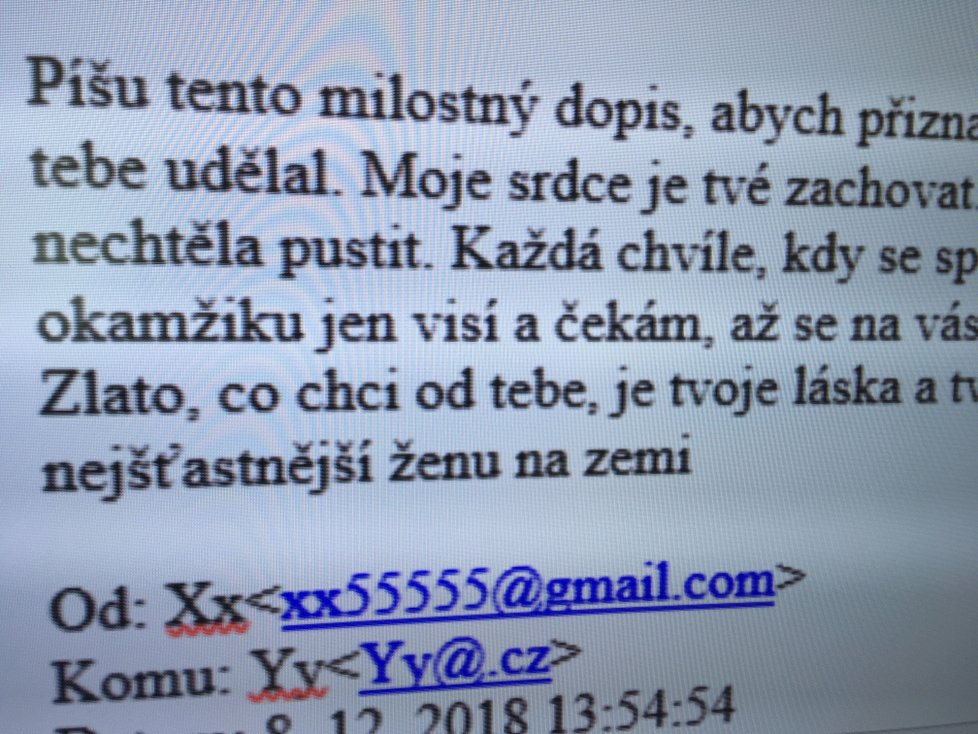 Žen, které ztratily hlavu a peníze kvůli podvodníkům na sociálních sítích, přibývá. Ti dokážou díky google-překladači výrazně vylepšit svou češtinu.