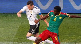 Ngadeu s Kamerunem na Poháru FIFA končí. Postupují Německo a Chile